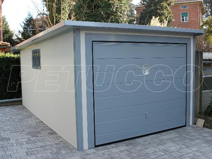 Box auto singolo con pendenza posteriore