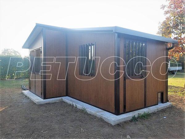 casetta coibentata per conigli e galline